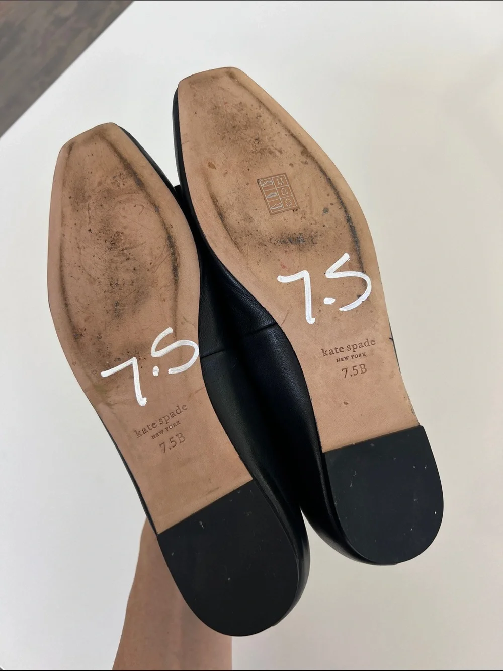 Kate Spade bowdie ballet ballerina black leather bow flats gold tone hardware